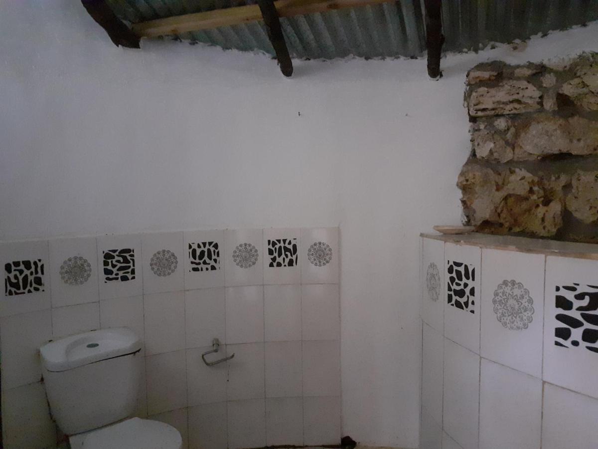 Gecko Nature Lodge Home Of Swahili Divers The Best Dive Center And Famous Gecko Restaurant Verani 外观 照片